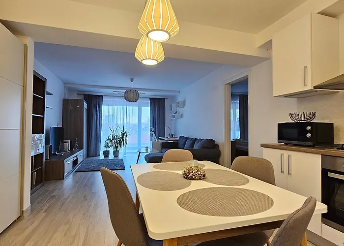 Central District Cuza 99 Apartment Bucureşti
